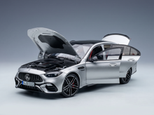MERCEDES BENZ - C-CLASS C63 S E-PERFORMANCE 2024 - HIGHTECH SILVER Scale model car on Vroomi