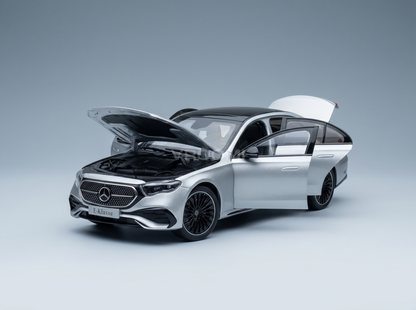 MERCEDES BENZ - CLASE E (W214) AMG LINE 2023 - PLATA