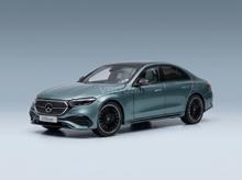 MERCEDES BENZ - E-CLASS (W214) AMG LINE 2024 - VERY LIGHT GREEN MET