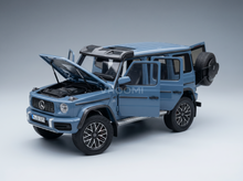 MERCEDES BENZ - CLASSE G G63 4x4 AMG 2023 - VINTAGE BLUE - modellino in scala modellino Vroomi