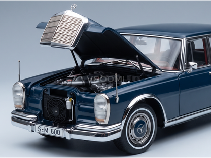 MERCEDES BENZ - S-KLASSE 600 PULLMAN (W100) LANDAULET MET ZACHTE KAP, HALFCABRIOLET 1969 - BLAUW - STRATAUTO'S