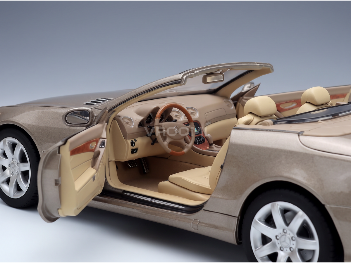 MERCEDES BENZ - SL-CLASS SL500 (R230) CABRIOLET 2003 - GOUD MET. - PERSONENAUTO'S