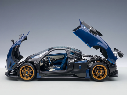 PAGANI - ZONDA TRICOLORE 2010 - CON VETRINA - WITH SHOWCASE - BLUE CARBON