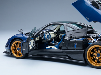 PAGANI - ZONDA TRICOLORE 2010 - CON VETRINA - WITH SHOWCASE - BLUE CARBON