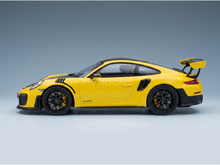 PORSCHE - 911 991-2 GT2 RS Coupé: récord de vuelta en Nürburgring (6 minutos y 47,3 segundos) 2017 - AMARILLO Y NEGRO - COCHES DE CARRERAS