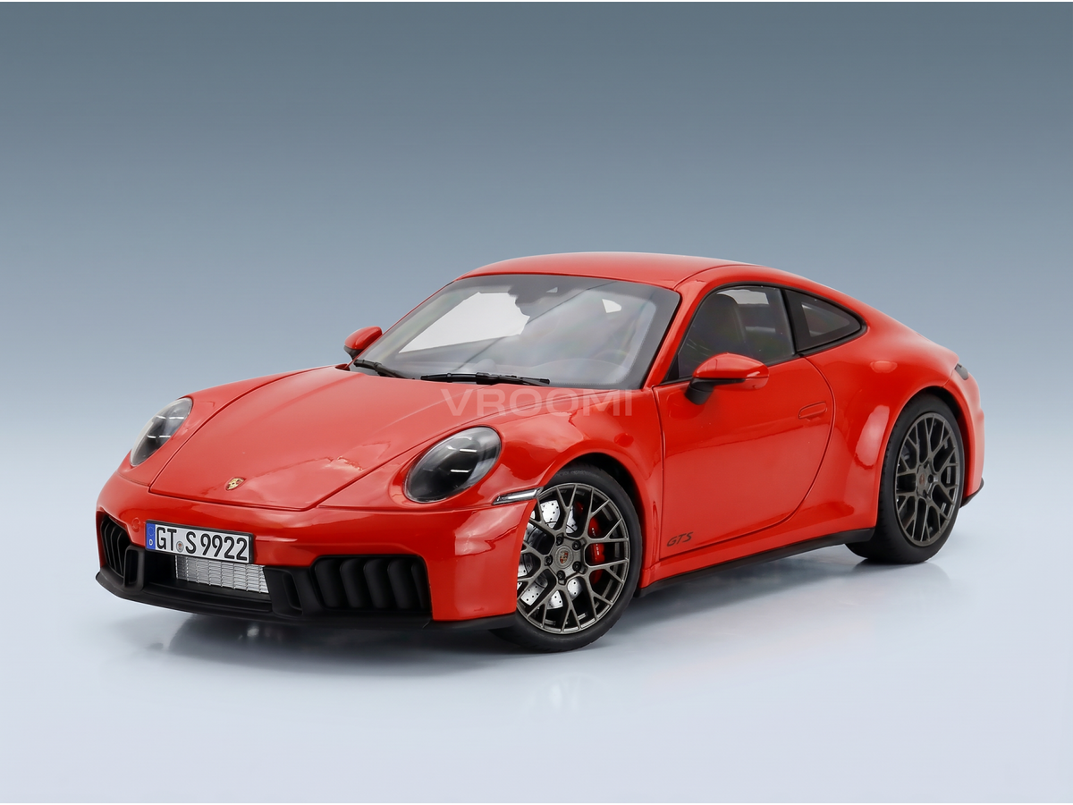 Rotes Porsche 911 GTS-Modellauto von Vroomi mit detailgetreuen Rädern und elegantem Design.