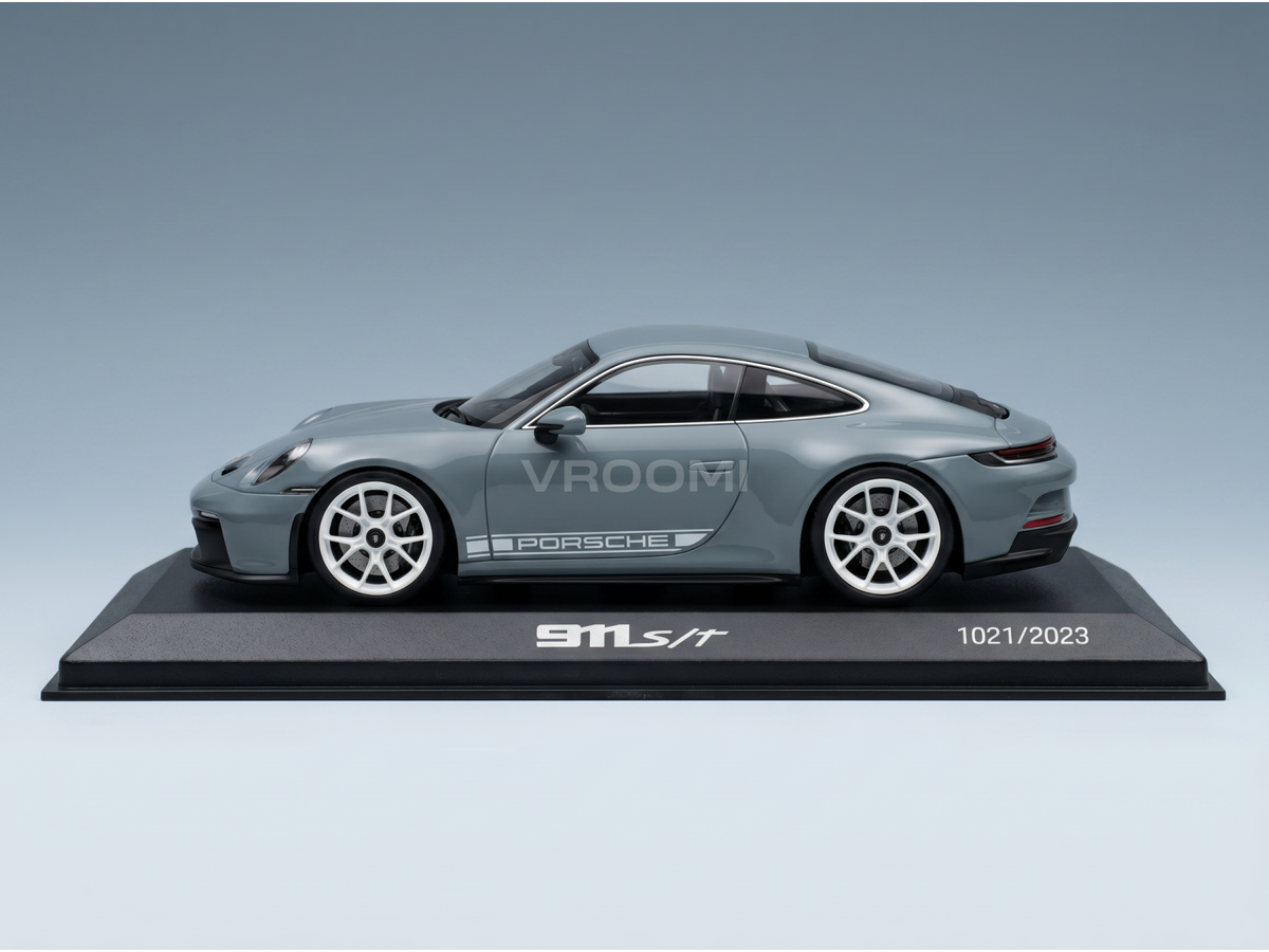 Gray Porsche 911 S/T scale model car on display base, Vroomi collector edition 1021/2023