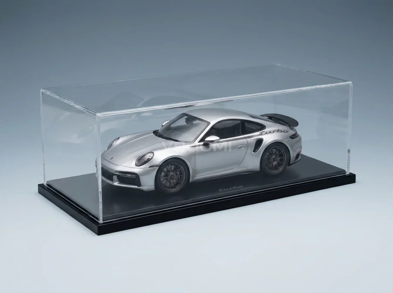 PORSCHE - 911 992 TURBO COUPÉ 2024 - 50e ANNIVERSAIRE DE LA 911 TURBO - AVEC VITRINE - Vroomi - Modèles réduits de voitures - Boutique