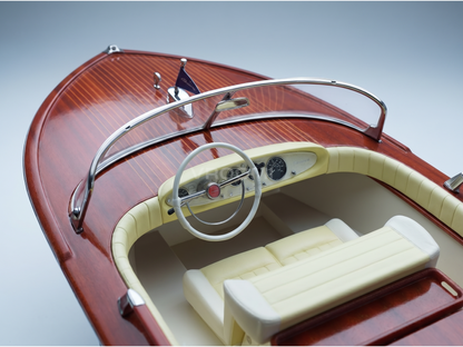 Luxe schaalmodelauto met crèmekleurige stoelen, houten dashboard en chromen details — Vroomi