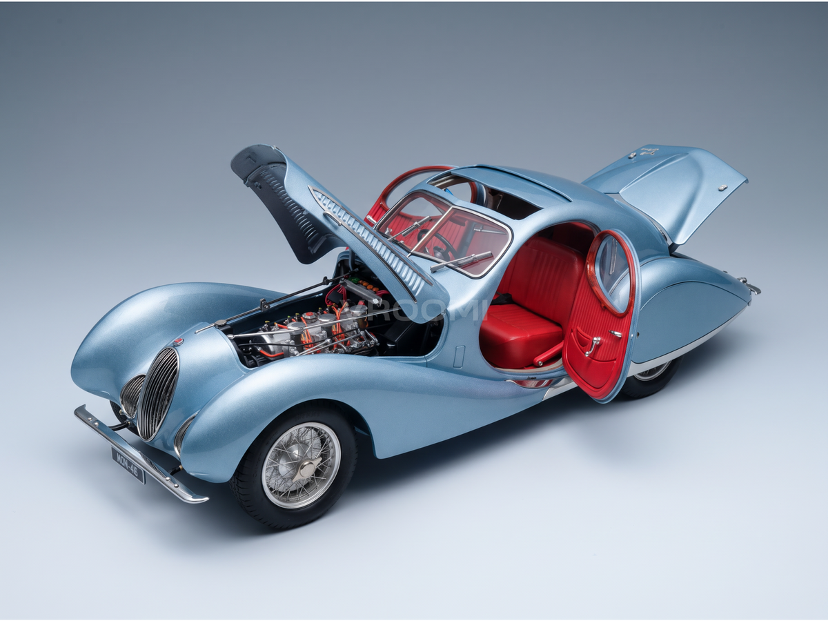 Talbot Lago T150 Coupé C-SS Teardrop Figoni & Falaschi 1937 Light Blue Metallic CMC 1:18 scale model - image 2