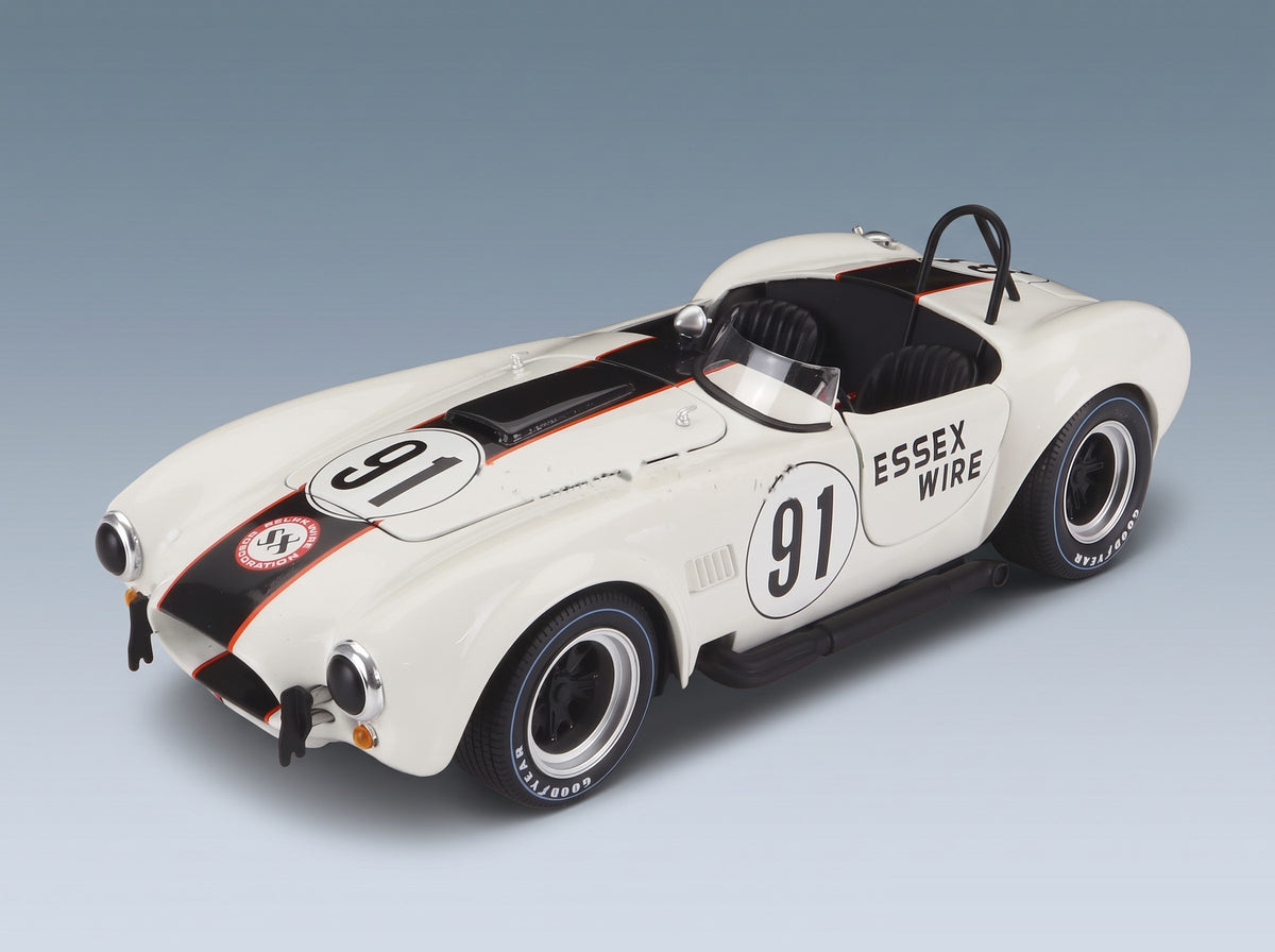 Ford Shelby Cobra 427 S/C Spider Essex Wire No. 91 S. Scott 500km Bridgehampton 1965 White Kyosho 1:18 scale model - front three-quarter view