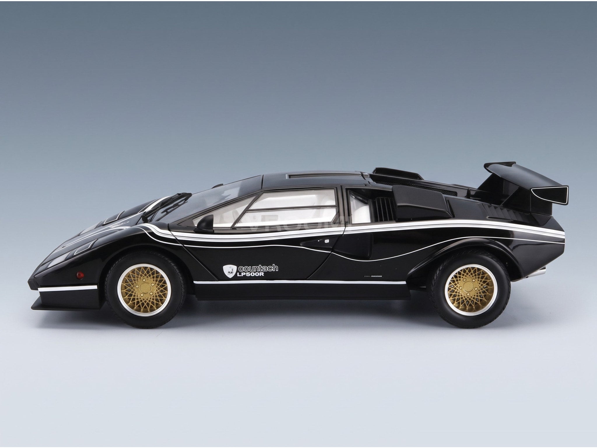 KYOSHO 1:18 ランボルギーニ LP500 ブラック Countach LP500 R Quattrovalvole 1982 scale model 1:18