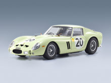 Ferrari 250 GTO UDT-Laystall No. 20 Innes Ireland Masten Gregory 24h Le Mans 1962 1:18 scale model - front three-quarter view