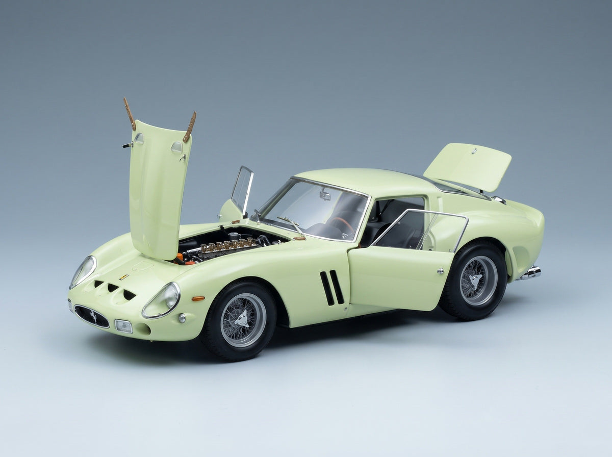 Ferrari 250 GTO UDT-Laystall No. 20 Innes Ireland Masten Gregory 24h Le Mans 1962 1:18 scale model - opening parts
