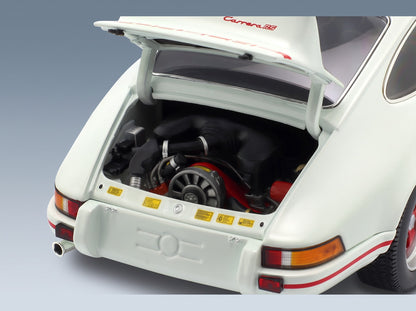 Porsche 911 2.7 Carrera RS Coupé 1972 White Red Minichamps 1:18 scale model - engine bay