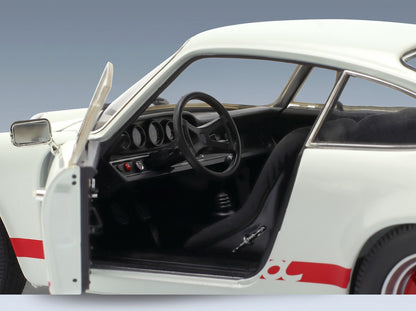 Porsche 911 2.7 Carrera RS Coupé 1972 White Red Minichamps 1:18 scale model - interior