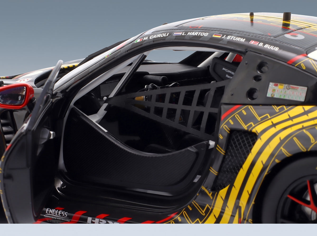 Porsche 911 992 GT3 R Dinamic GT SRL No. 54 3rd 24h Nürburgring 2025 Matteo Cairoli Bastian Buus Joel Sturm Loek Hartog Minichamps 1:18 scale model - interior