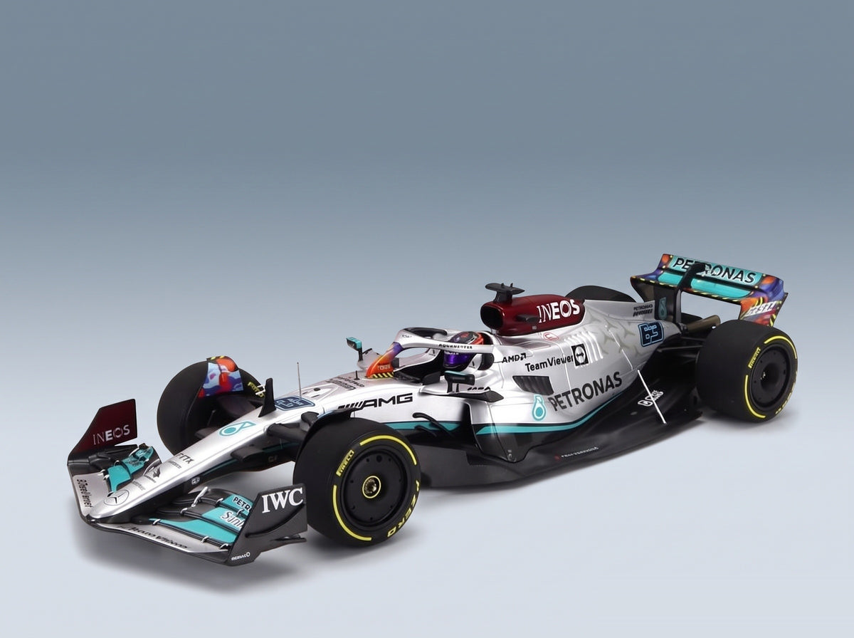 Mercedes F1 W13E Mercedes-AMG Petronas F1 No. 63 5th Miami GP George Russell 2022 Minichamps 1:18 scale model - front three-quarter view