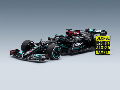 Mercedes F1 W14 Team Mercedes-AMG Petronas Formula One No. 63 7th Bahrain GP George Russell with Pit Board 2023 Minichamps 1:18 scale model - front three-quarter view