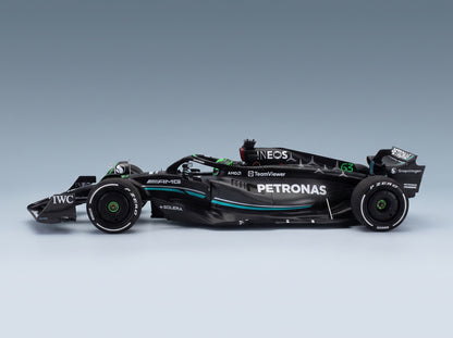 Mercedes F1 W14 Team Mercedes-AMG Petronas Formula One No. 63 7th Bahrain GP George Russell with Pit Board 2023 Minichamps 1:18 scale model - side view