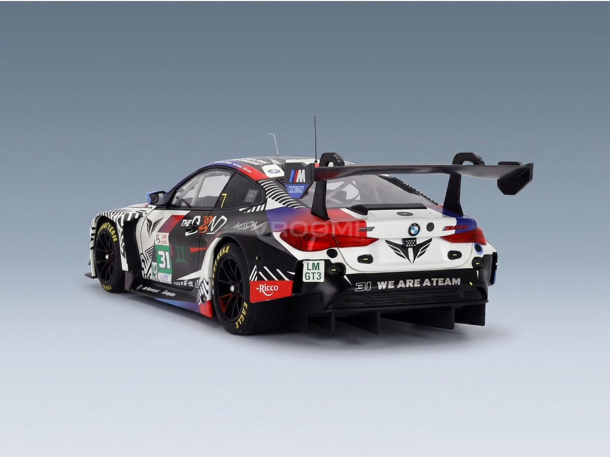 BMW M4 GT3 EVO The Bend Team WRT No. 31 Boguslavskiy Farfus Shahin 24h Le Mans 2025 White Black Minichamps 1:18 scale model - rear three-quarter view