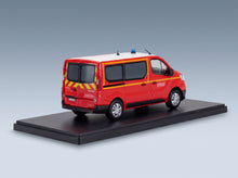 Renault Trafic Minibus SDIS 04 Sapeurs Pompiers 2024 Red White Eligor 1:43 scale model - rear three-quarter view