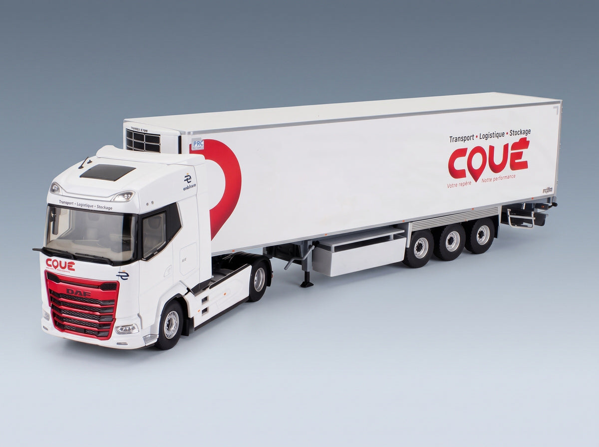 DAF XG Truck Semi-Refrigerated Coue Transports 2021 White Red Eligor 1:43 scale model - front three-quarter view
