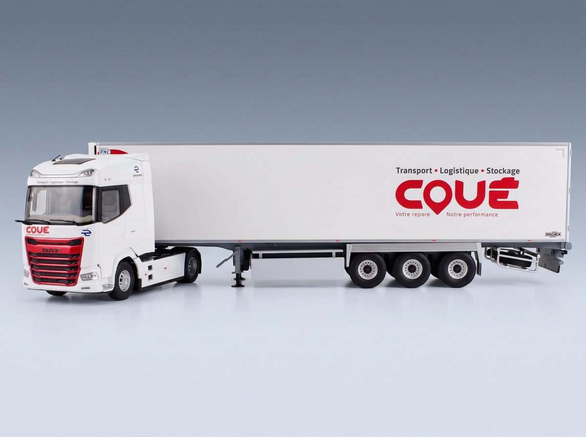 DAF XG Truck Semi-Refrigerated Coue Transports 2021 White Red Eligor 1:43 scale model - side view