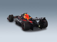 Red Bull RB18 Oracle Red Bull Racing No. 1 Max Verstappen World Champion Winner Japan GP with Pit Board 2022 Spark Model 1:12 - rear three-quarter view