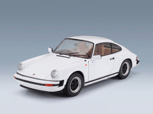 Porsche 911 930 3.0L SC Coupé 1974 White Solido 1:18 scale model - front three-quarter view