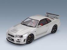 Nissan Skyline GT-R R34 Z-Tune 1999 Silver Solido 1:18 scale model - front three-quarter view