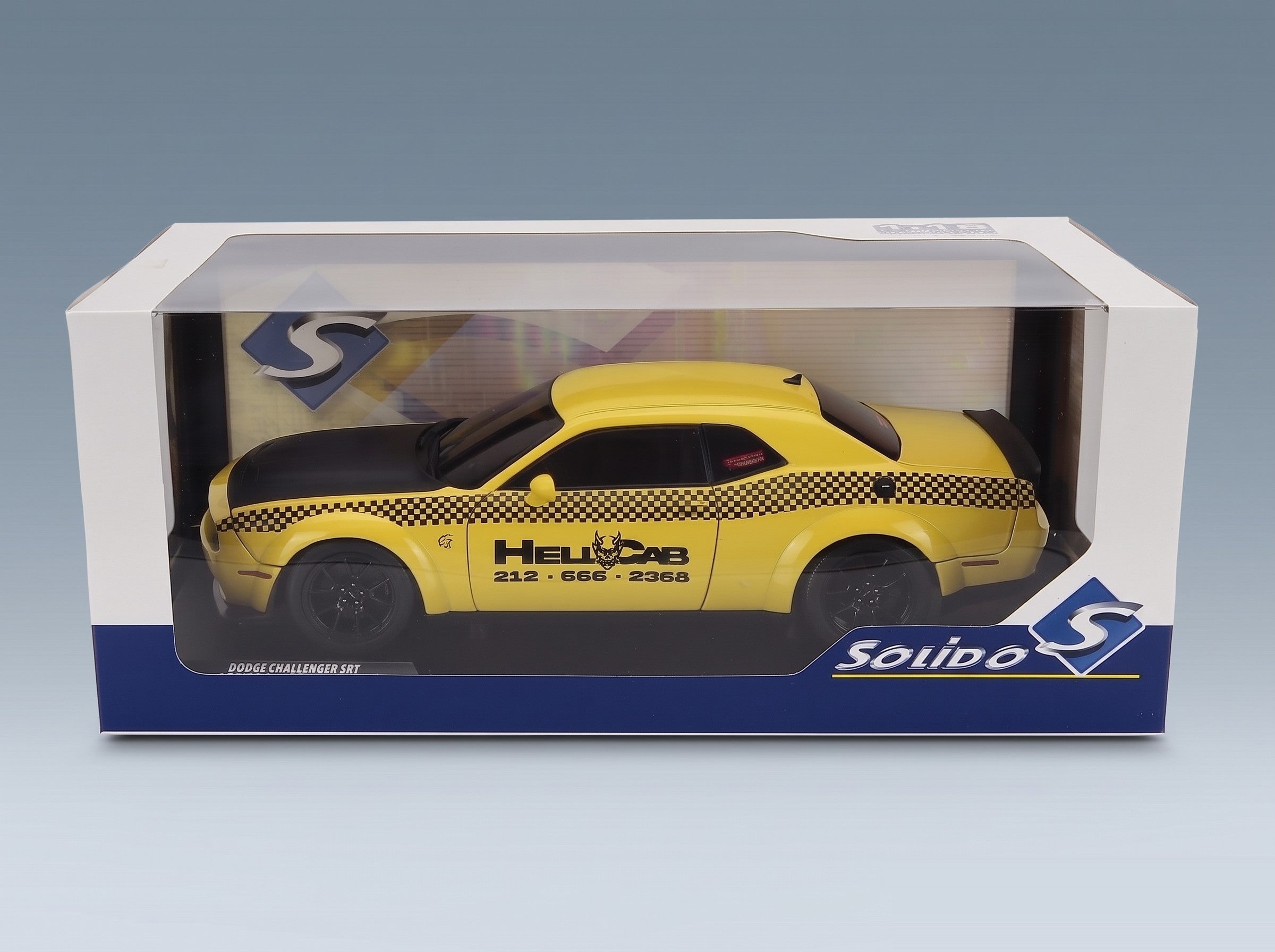 Dodge Challenger SRT Hellcat Redeye Widebody NYC Hellcab 2023 Yellow Black Solido 1:18 scale model - original packaging