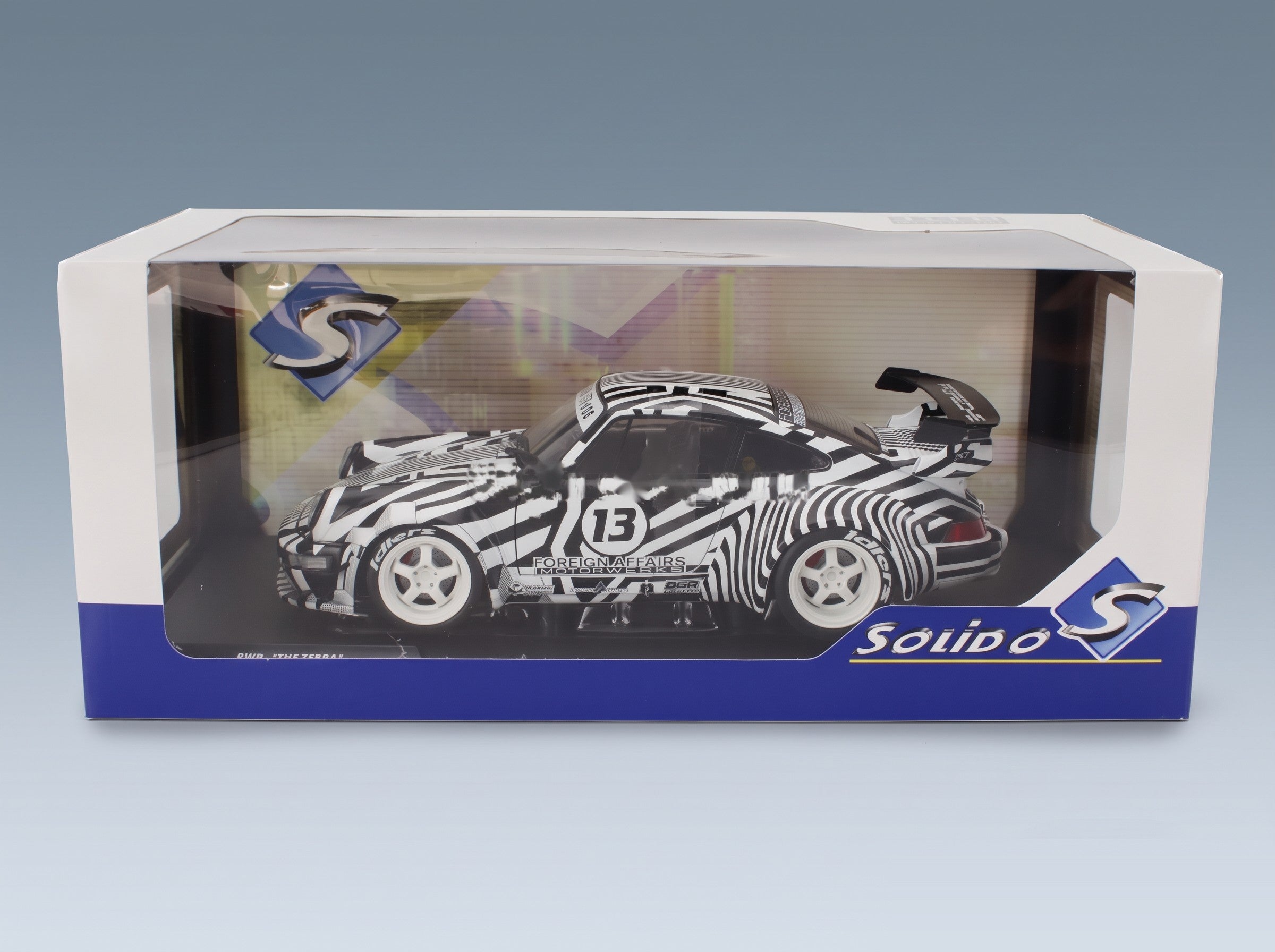Porsche 911 964 RWB No. 13 Bodykit The Zebra 1994 White Black Solido 1:18 scale model - original packaging