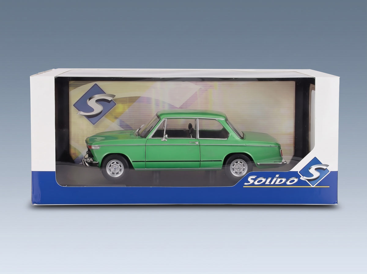 BMW 1602 Taiga 1971 Green Solido 1:18 scale model - original packaging