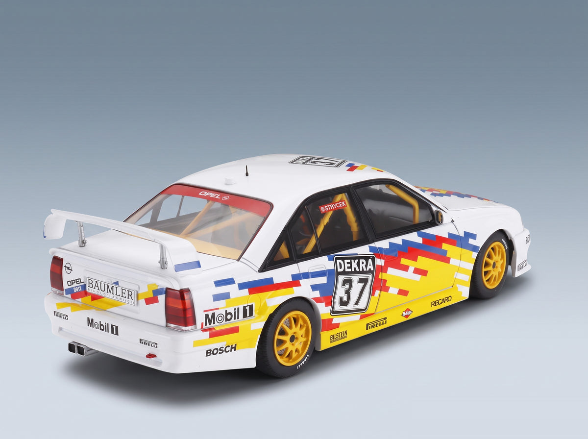Opel Omega 3000 Evo 500 Team Irmscher No. 37 Volker Strycek DTM 1991 Solido 1:18 scale model - rear three-quarter view