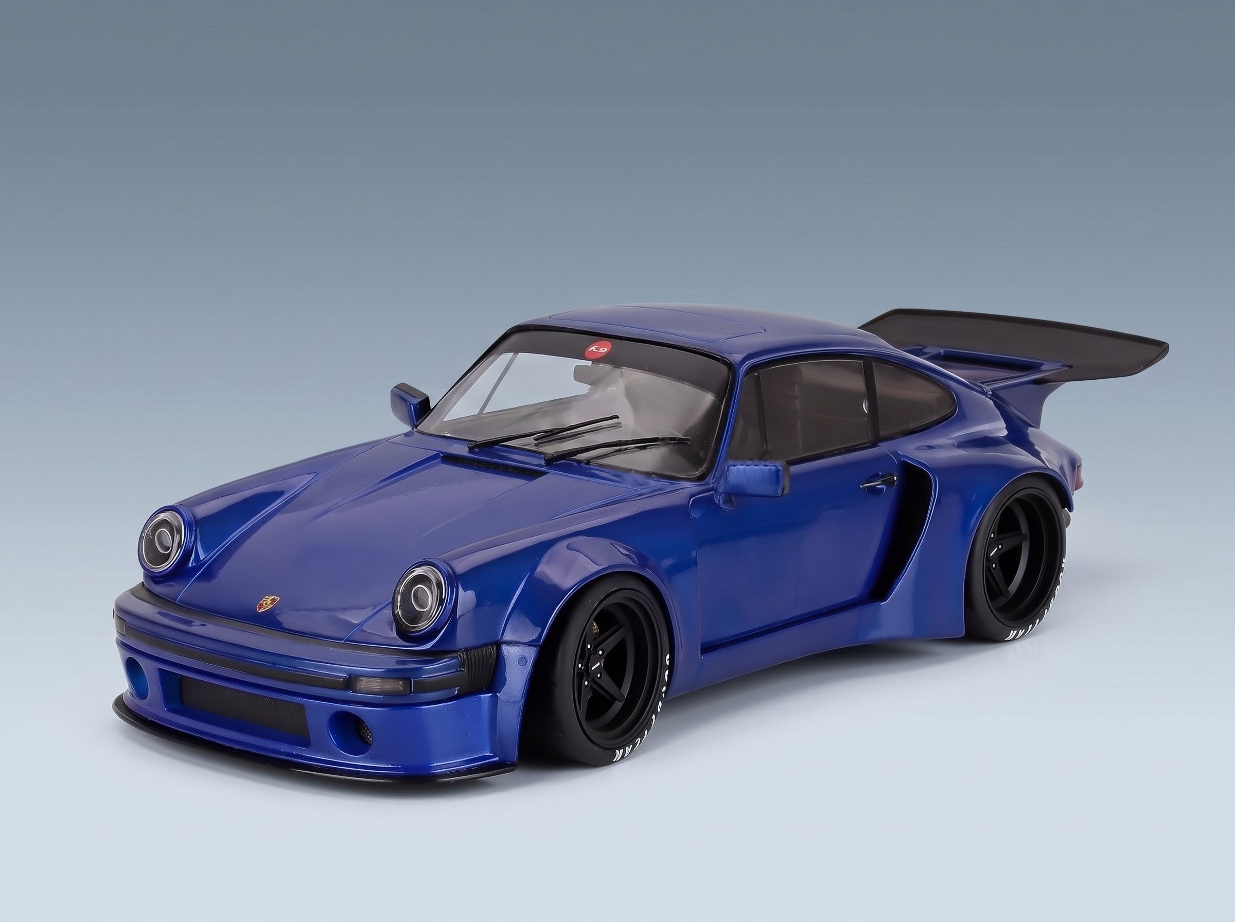 Porsche 911 930 3.0L KS-R Coupé 2022 Blue Solido 1:18 scale model - front three-quarter view