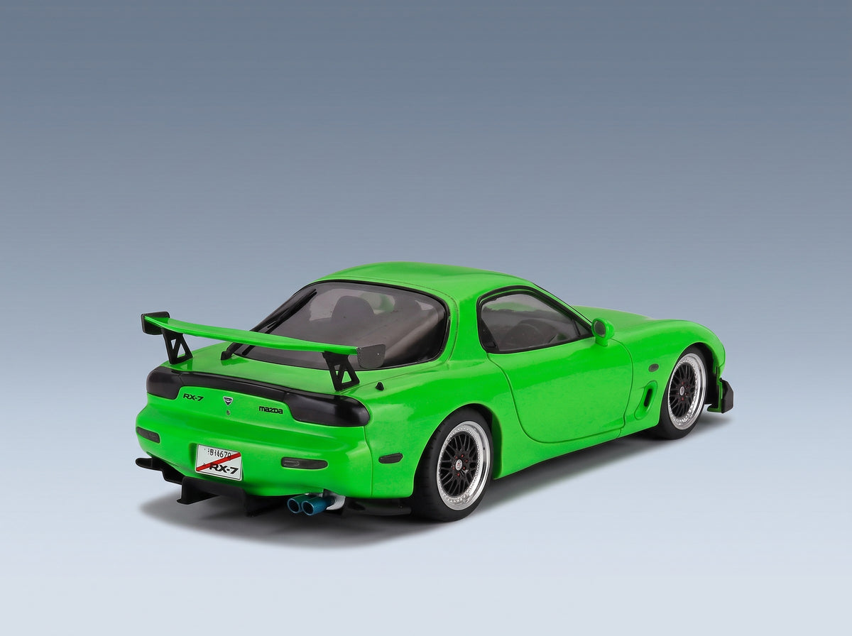 Mazda RX-7 FD3S Works Coupé 1999 Green Solido 1:18 scale model - rear three-quarter view