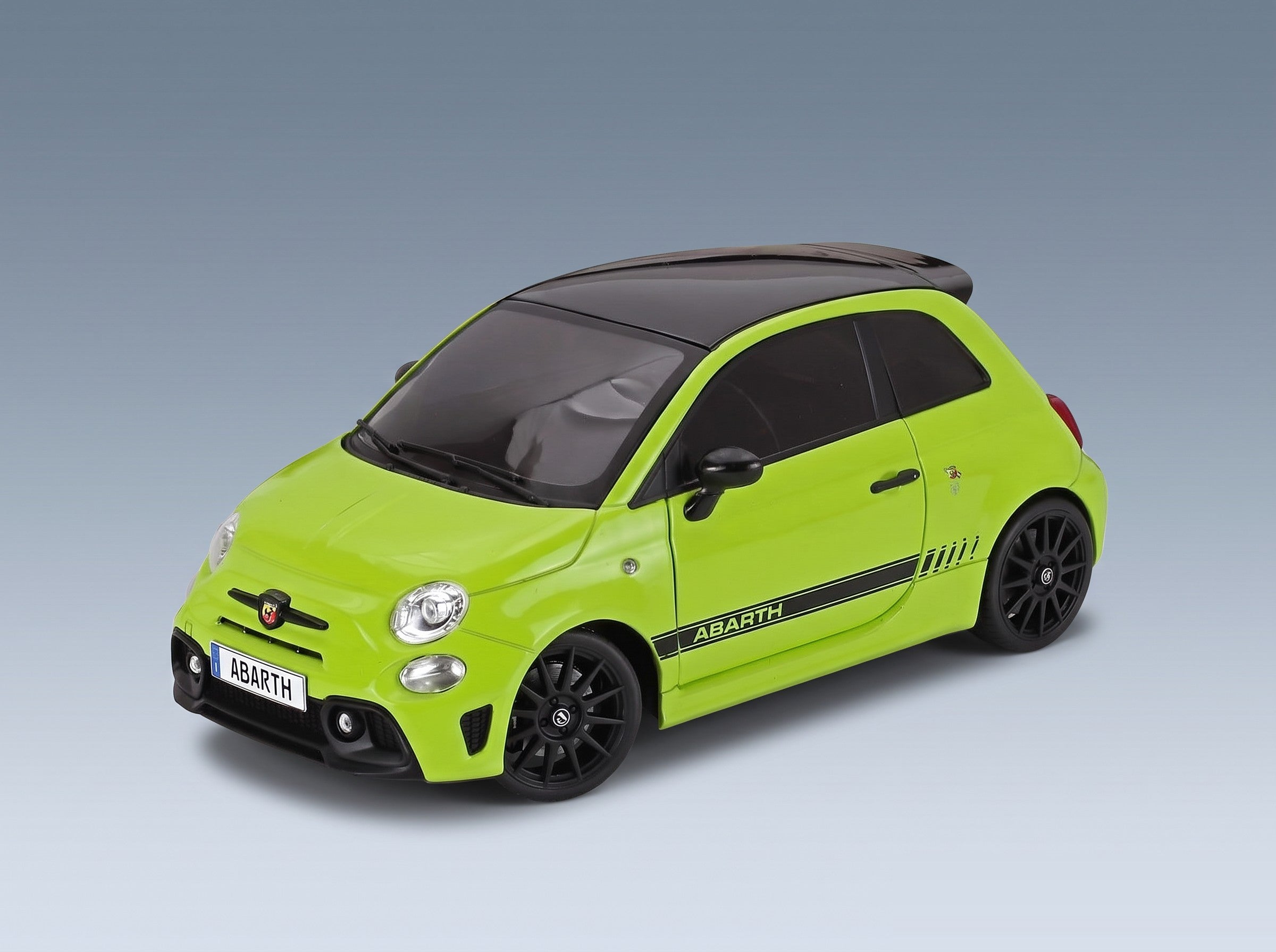 Fiat Nuova 500 Abarth 595 2023 Light Green Black Solido 1:18 scale model - front three-quarter view