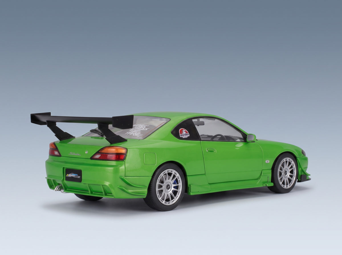 Nissan Silvia S15 Coupé Spec-R Aero 1999 Green Metallic Solido 1:18 scale model - rear three-quarter view