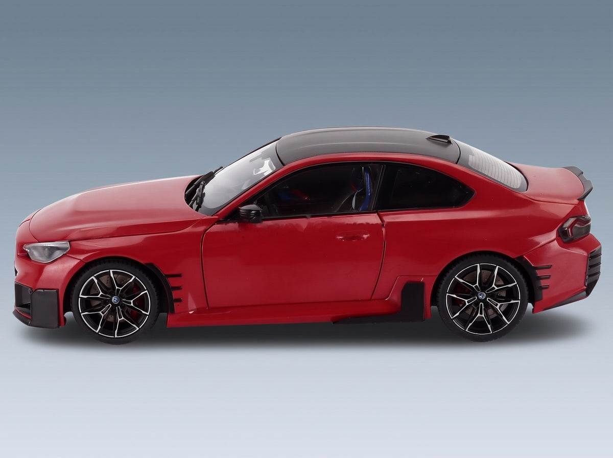 BMW 2-Series M2 M-Performance Parts (G87) 2024 Red Black Solido 1:18 scale model - side view