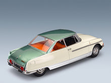 Citroën DS21 Le Léman 1968 Ivory Green Metallic Norev 1:18 scale model - rear three-quarter view