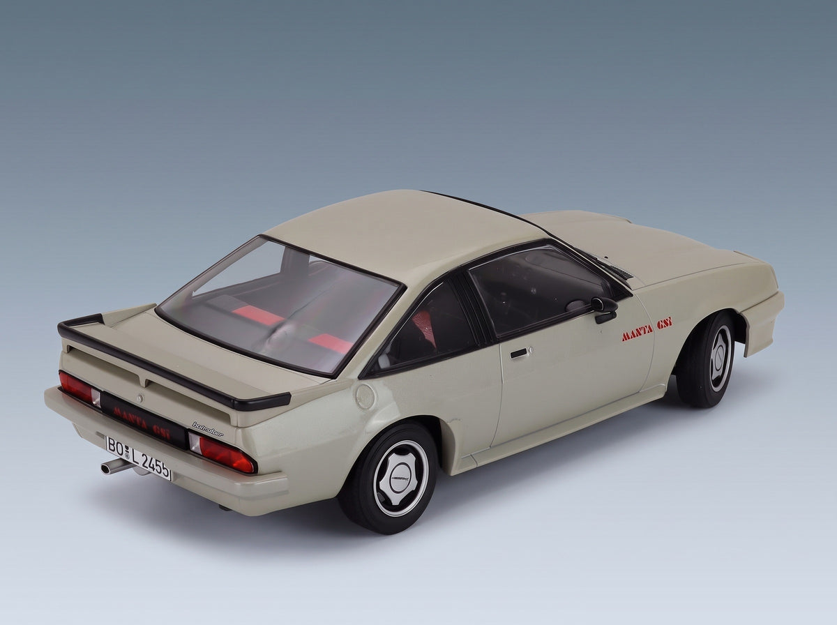 Opel Manta B GSi 1987 Silver Norev 1:18 scale model - rear three-quarter view