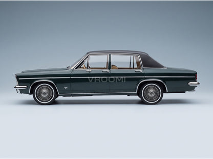 Opel Diplomat V8 1969 Green Norev 1:18 scale model - side view