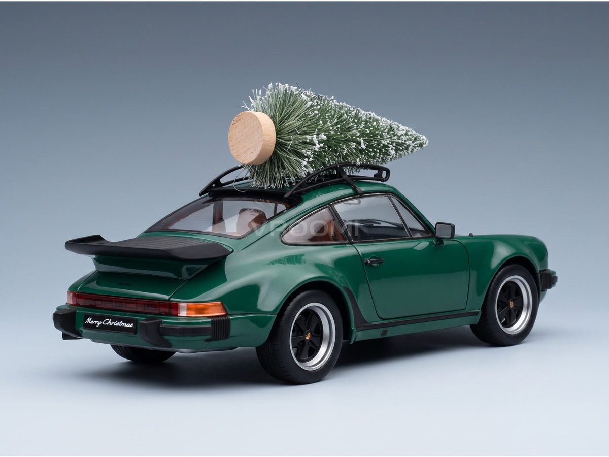 Porsche 911 930 3.3 Turbo Coupé 1980 Christmas Edition Green Norev 1:18 scale model - rear three-quarter view