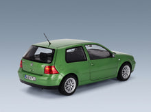 Volkswagen Golf IV GTI 1998 Green Norev 1:18 scale model - rear three-quarter view