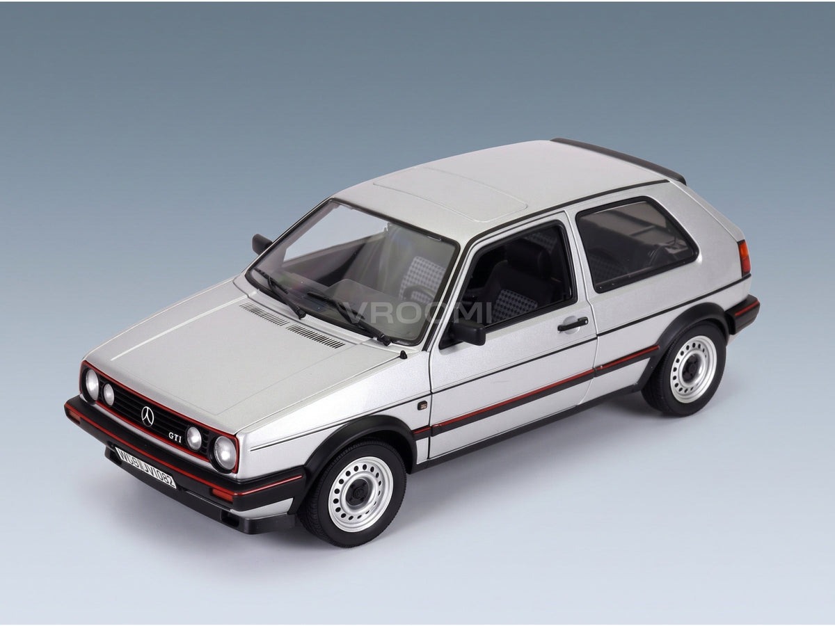 Volkswagen Golf II GTI 1989 Diamond Silver Norev 1:18 scale model - front three-quarter view