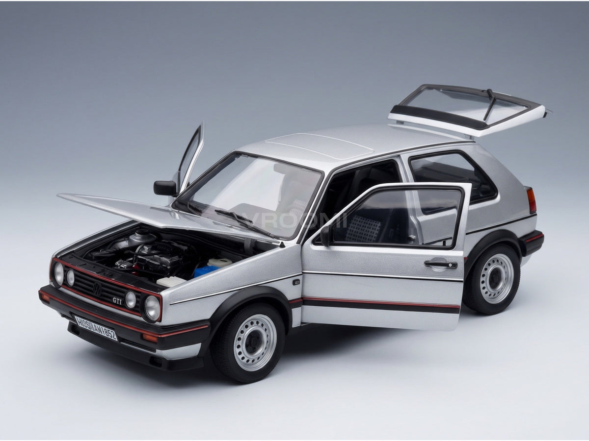 Volkswagen Golf II GTI 1989 Diamond Silver Norev 1:18 scale model - opening parts