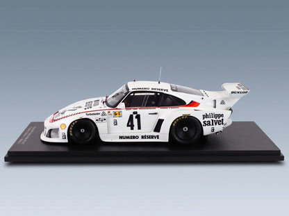 Porsche 935 K3 Porsche Kremer Racing No. 41 Ludwig Don Whittington Bill Whittington Winner 24h Le Mans 1979 Spark Model 1:18 scale model - front three-quarter view on display base
