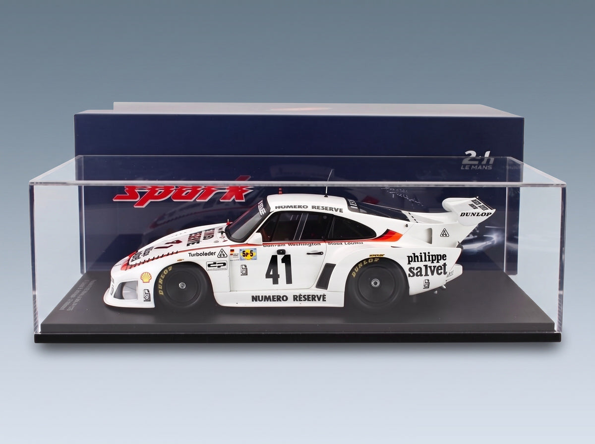 Porsche 935 K3 Porsche Kremer Racing No. 41 Ludwig Don Whittington Bill Whittington Winner 24h Le Mans 1979 Spark Model 1:18 scale model - side view in display case
