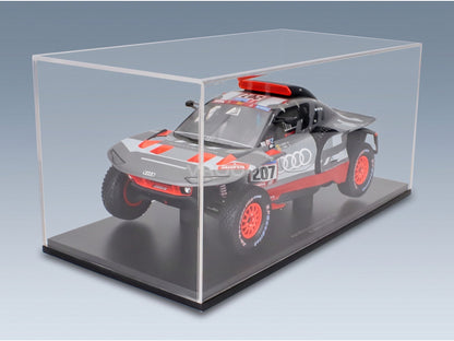 Audi RS Q E-TRON Team Audi Sport No. 207 Carlos Sainz Lucas Cruz Rally Dakar 2023 Spark Model 1:18 scale model - original packaging